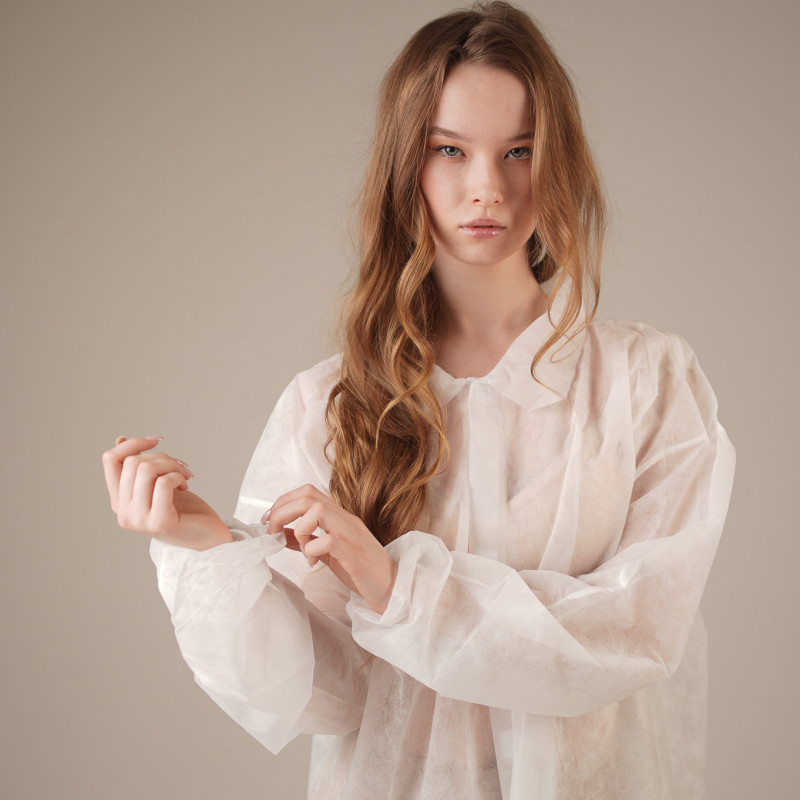 Халат одноразовый "Визитер" на липучках, Albens, пл. 30, белый, XL