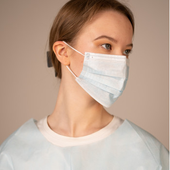 Маска мед. на резинках, 3-х сл., "ГЕКСА" 100 шт./уп. (голубой) Маска мед. на резинках, 3-х сл., "ГЕКСА" 100 шт./уп. (голубой)