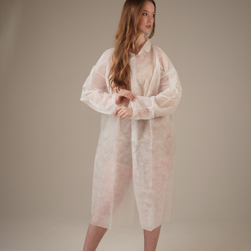 Халат медицинский на КНОПКАХ, 20 г/м2, XL (10 шт/уп; 50 шт/кор) (, белый)