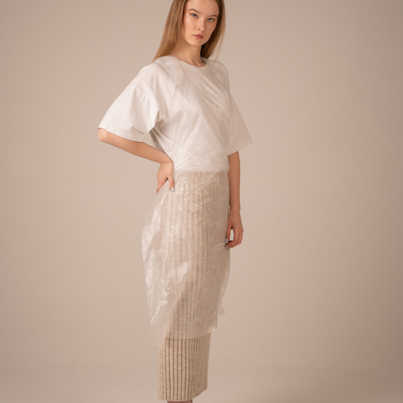 ПЭ фартуки одноразовые (9 мкм) 80*120 см (не медиц), Albens (100 шт/уп, 1000 шт/кор) (7205, белый)