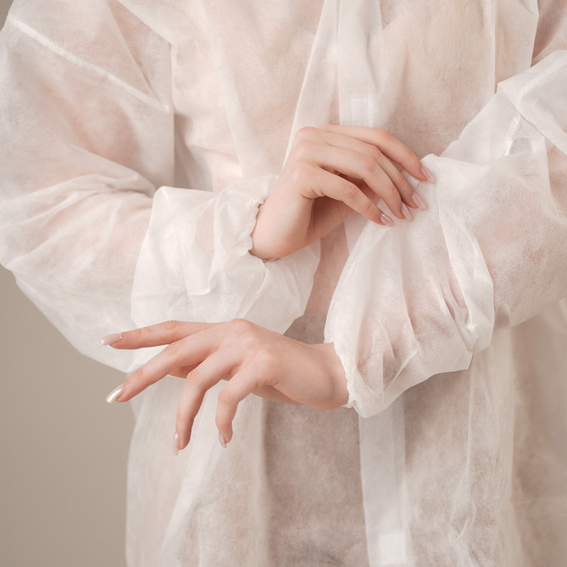 Халат одноразовый "Визитер" на липучках, Albens, пл. 30, белый, XL