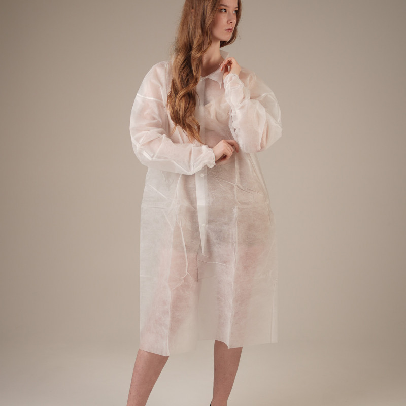 Халат медицинский на КНОПКАХ, 20 г/м2, L (10 шт/уп; 50 шт/кор) (, белый)