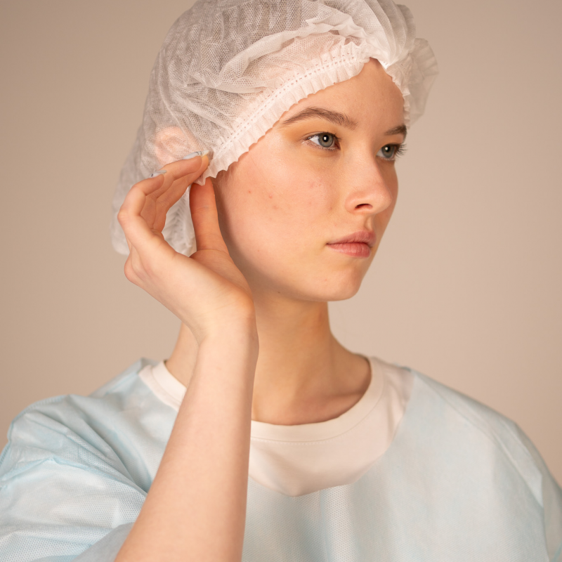 Шапочка-берет Шарлотта, 12г/кв.м 53см двойная резинка (100 шт/уп, 1000 шт/кор) (6712, белый) Шапочка-берет Шарлотта, 12г/кв.м 53см двойная резинка (100 шт/уп, 1000 шт/кор) (6712, белый)