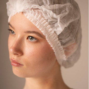 Шапочка-берет Шарлотта, 12г/кв.м 53см двойная резинка (100 шт/уп, 1000 шт/кор) (6712, белый)