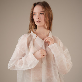 Халат медицинский на КНОПКАХ, 20 г/м2, XL (10 шт/уп; 50 шт/кор) (, белый)