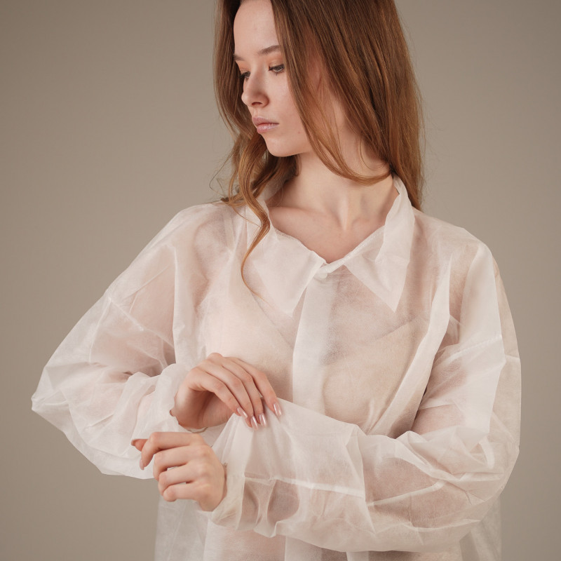 Халат медицинский на КНОПКАХ, 20 г/м2, XL (10 шт/уп; 50 шт/кор) (, белый)