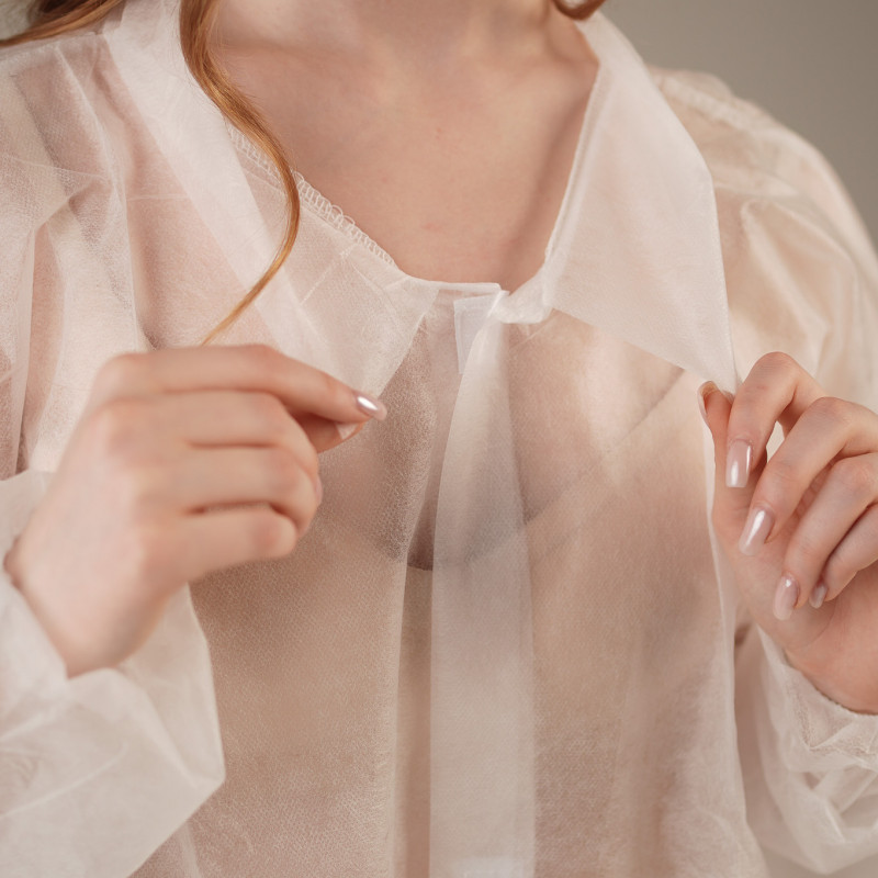 Халат медицинский на ЛИПУЧКАХ, 30 г/м2, XL (50 шт/кор) (, белый)